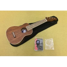 097-1610-022 Fender Seaside Soprano Ukulele Pack w/ Gig Bag & Tuner, Walnut Fingerboard, Natural
