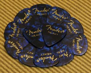 098-0351-902 Fender Heavy 351 Blue Celluloid Moto Guitar Picks 0980351902 