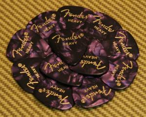 098-0351-976 Fender Heavy 351 Purple Moto Guitar Picks