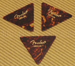 098-0355-30M Fender Medium Tortoise Celluloid 355 Picks 098035530M