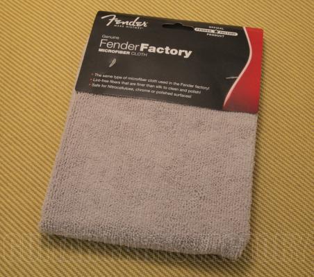 099-0523-000 Fender Factory Microfiber Guitar/Bass Polishing Cloth 0990523000