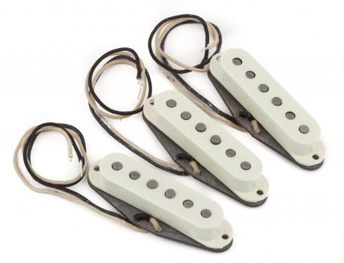 099-2237-000 Set of 3 Fender Pure Vintage '65 Strat Pickup Set Vintage White 0992237000