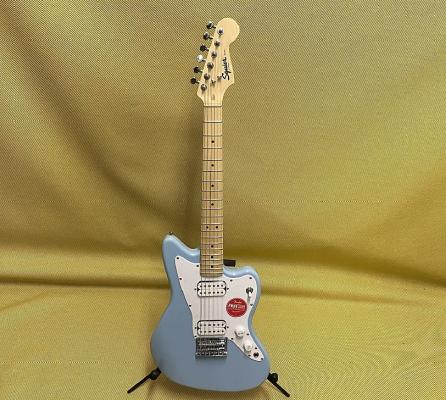 037-0125-504 Squier Mini Daphne Blue HH Jazzmaster Electric Guitar with Maple Neck 0370125504