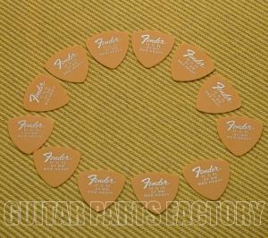 198-7346-850 (12) Genuine Fender USA Dura-Tone .84 346 Shape Picks Butterscotch Blonde 1987346850