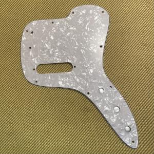 MMB-6028 USA 1957-1976 Musicmaster Bass White Pearloid Pickguard