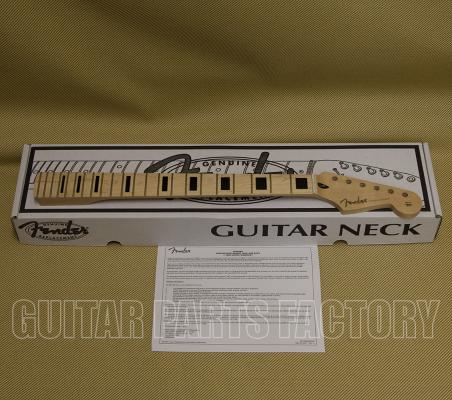 099-4552-921 Fender Player Series Strat-Stratocaster 22 Maple Neck Black Block 0994552921