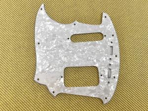JGS-1228-LEFTY WD Pearloid Jag-Stang Guitar Pickguard WP/B/W