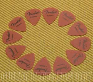 098-7351-700 Fender Red Delrin Touring Guitar Picks 351 Thin 0987351700